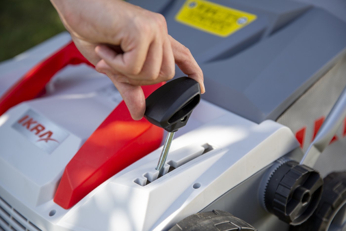 IKRA Elektro Vertikutierer und Lüfter IEVL 1838 (2in1) – Bild 4