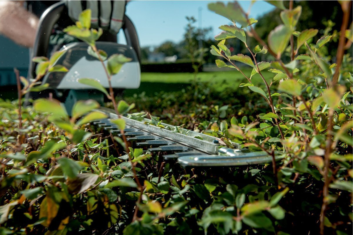 Metabo Akku-Heckenschere AHS 18-45 V -Inkl. Akku & Ladegerät – Bild 3