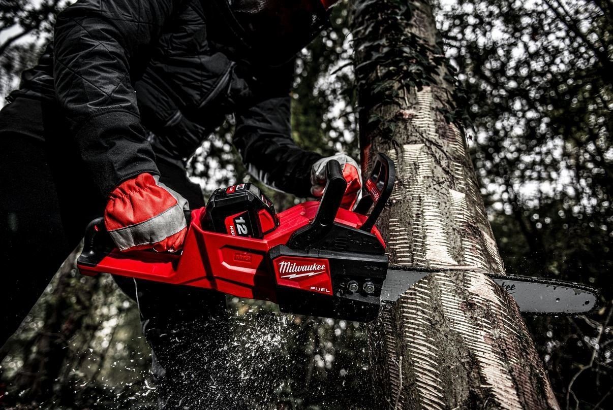 Milwaukee Akku-Motorsäge M18FCHS-0 ohne Akku und Ladegerät – Bild 3