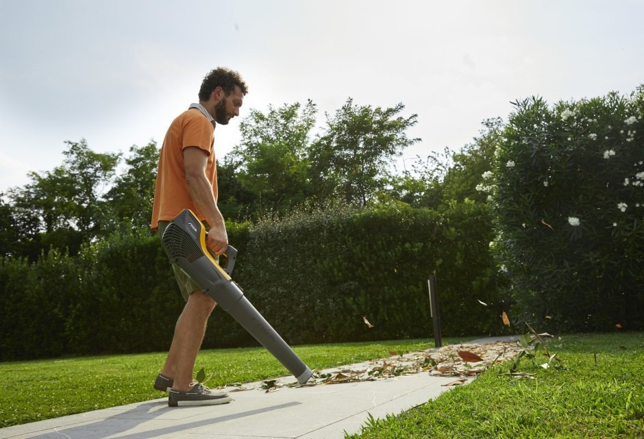 Stiga Akku Laubbläser BL 500e Kit - mit Akku und Ladegerät – Bild 9
