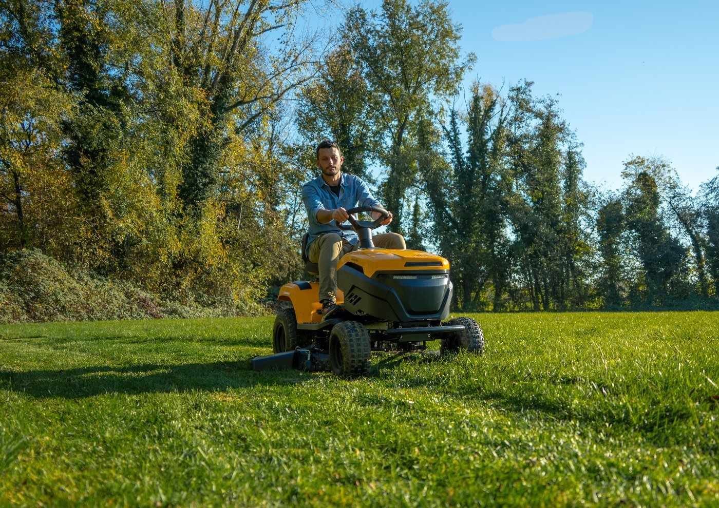 Stiga Akku-Rasentraktor Tornado 398e - ohne Akku inkl. 5 A Ladegerät – Bild 7