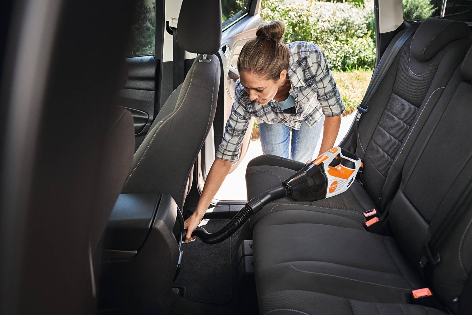 STIHL Akku-Handsauger SEA 20 mit Akku AS 2 und Ladegerät AL 1 – Bild 8