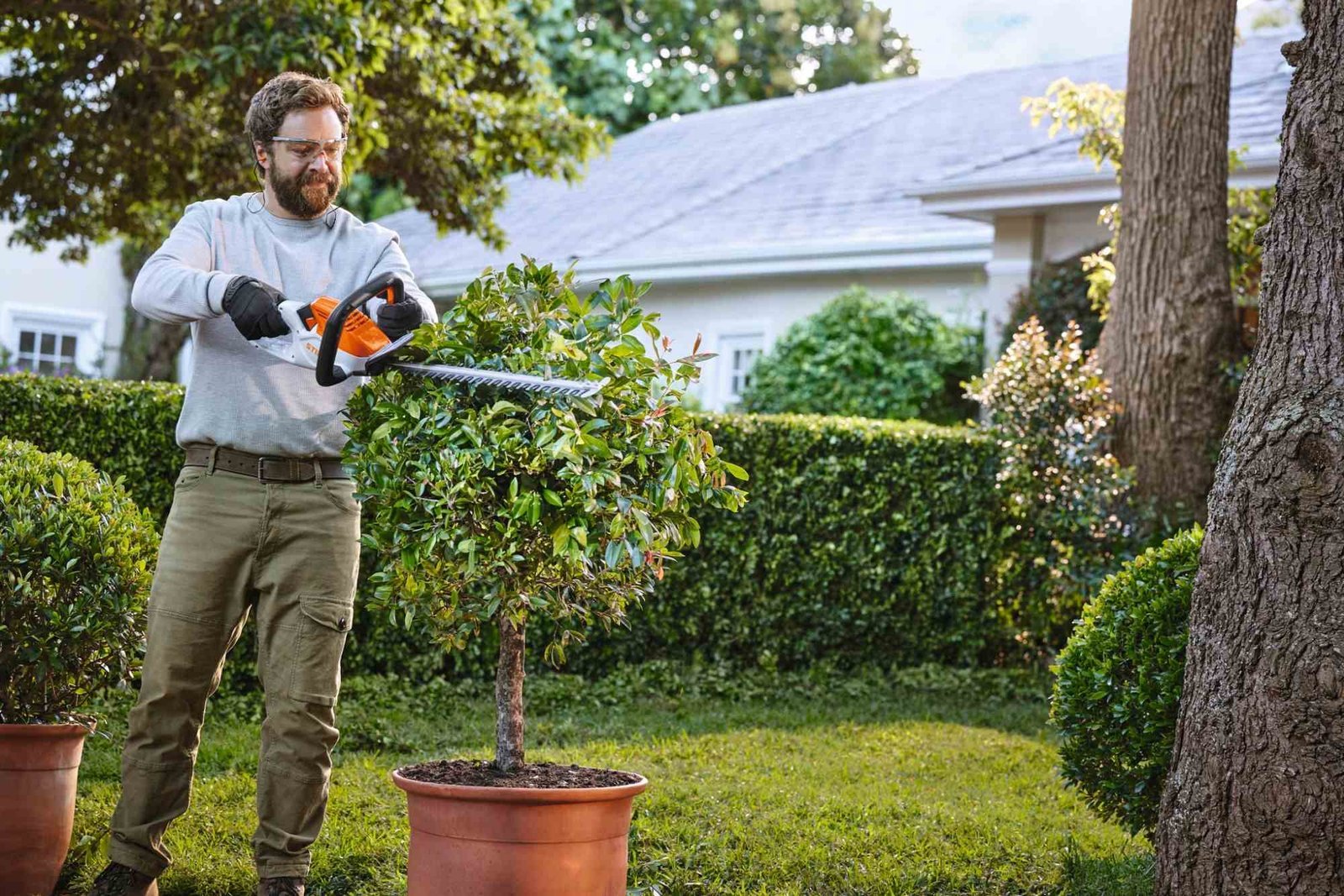 STIHL Akku-Heckenschere HSA 40 Set mit 2x Akku AS 2 und Ladegerät AL 1 – Bild 4