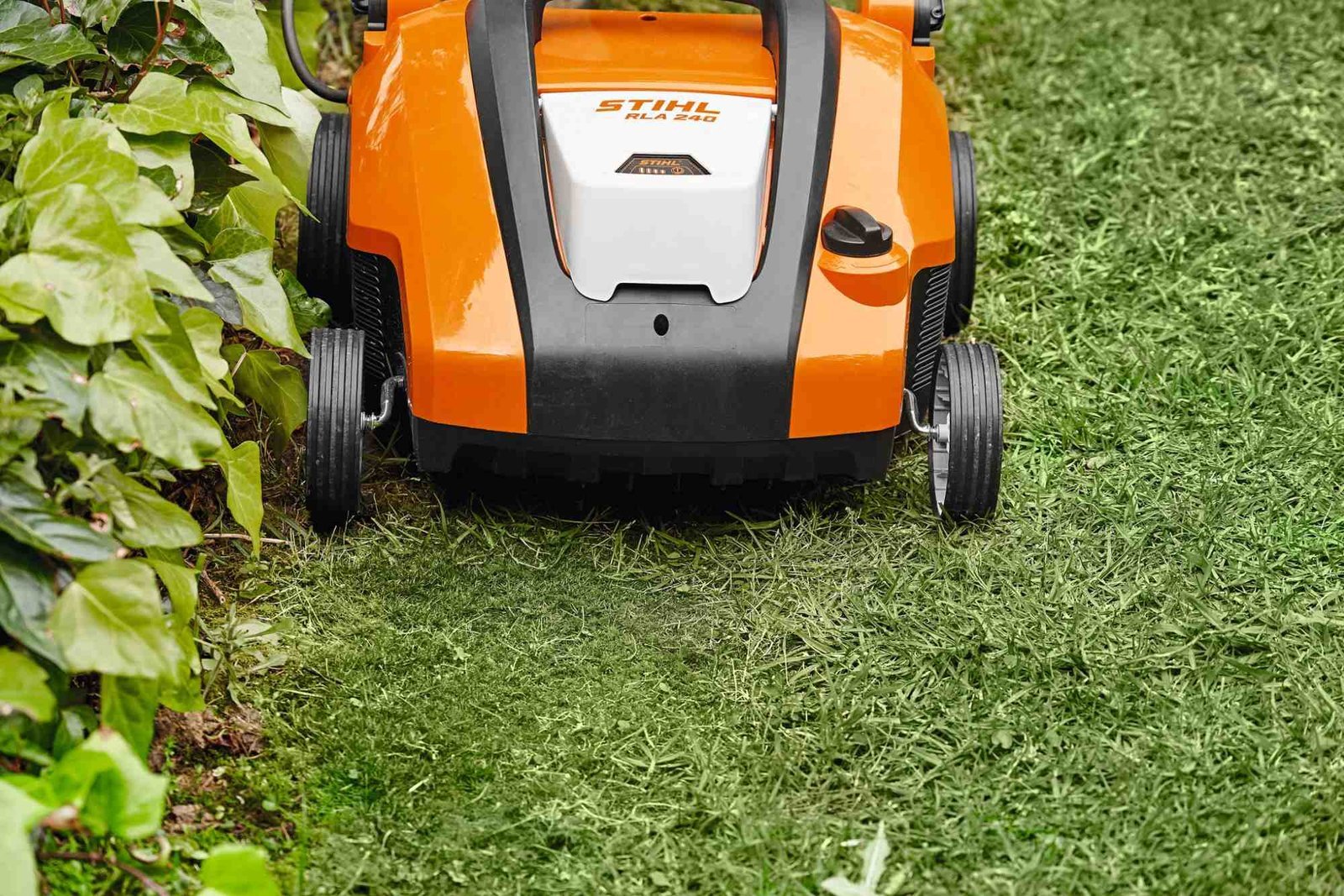 STIHL Akku-Vertikutierer RLA 240 ohne Akku und Ladegerät – Bild 6